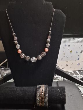 Elegant Beaded Necklace and Bracelet Set - Pink and Black
